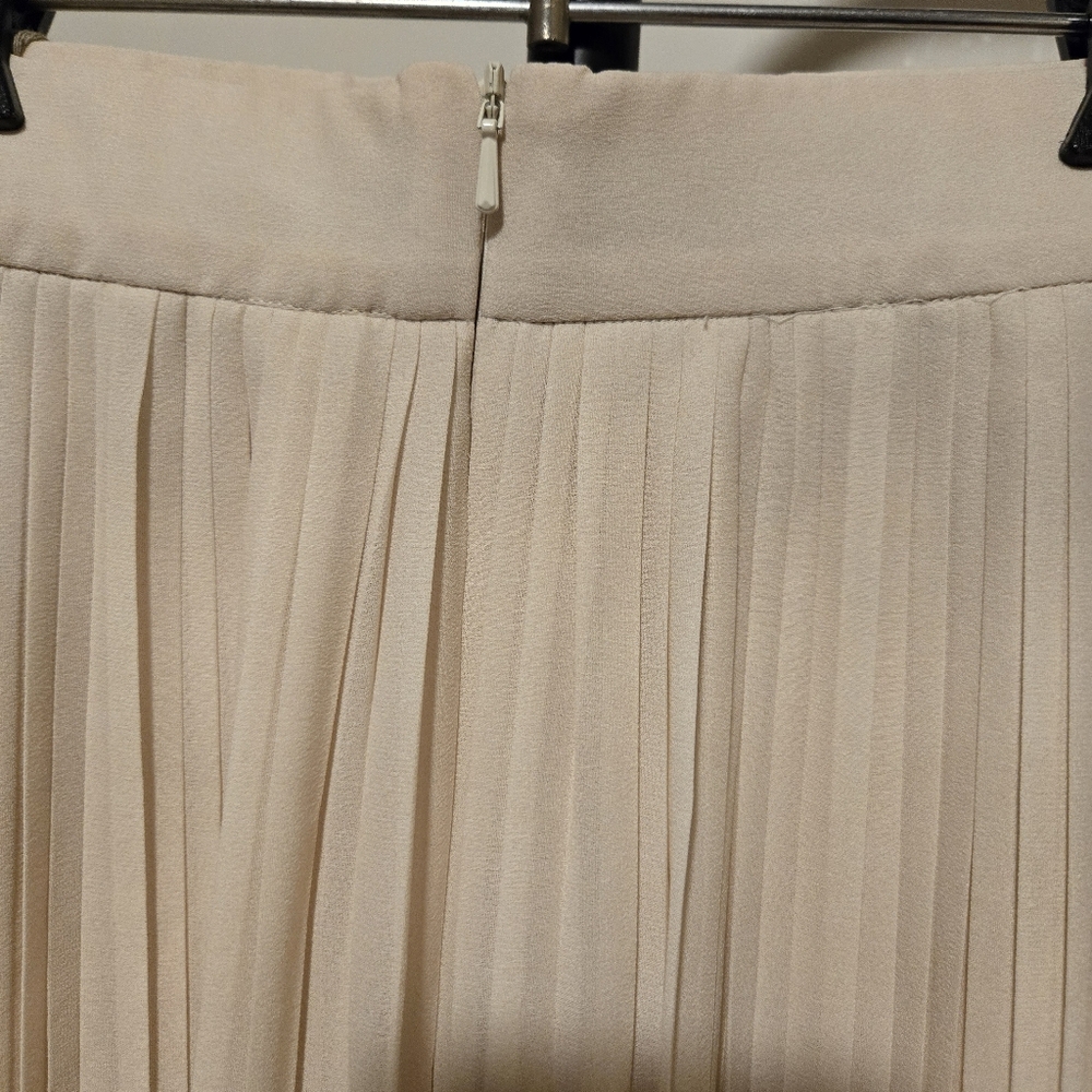 Made In Italy- Eleventy Milano Ombré Pleated Maxi Skirt - Picture 4 of 8